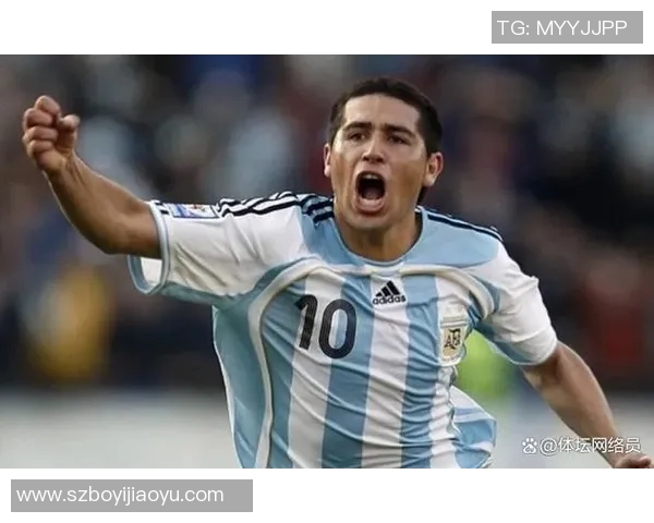 全球足球世界杯历史球星排名揭晓 谁是最佳球员的真正之选 全球足球世界杯历史球星排名揭晓 谁是最佳球员的真正之选