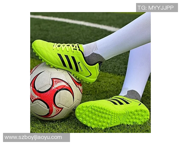 球星同款足球鞋价格差异大并非所有高性能球鞋都昂贵 球星同款足球鞋价格差异大并非所有高性能球鞋都昂贵