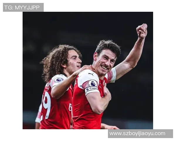 聚焦退役足球球星老年生活状态与他们的精神世界探索 聚焦退役足球球星老年生活状态与他们的精神世界探索